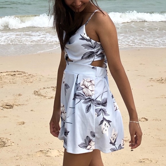 Floral Romper - Picture 5 of 5